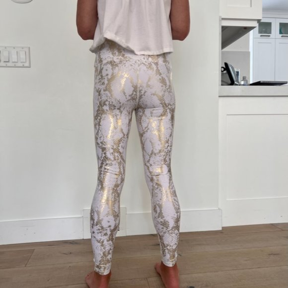 CARBON 38 White and Gold Python Workout set, size SM - Picture 5 of 8